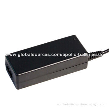 Automatic Voltage Control 40W Universal Laptop Adapter for Home Use